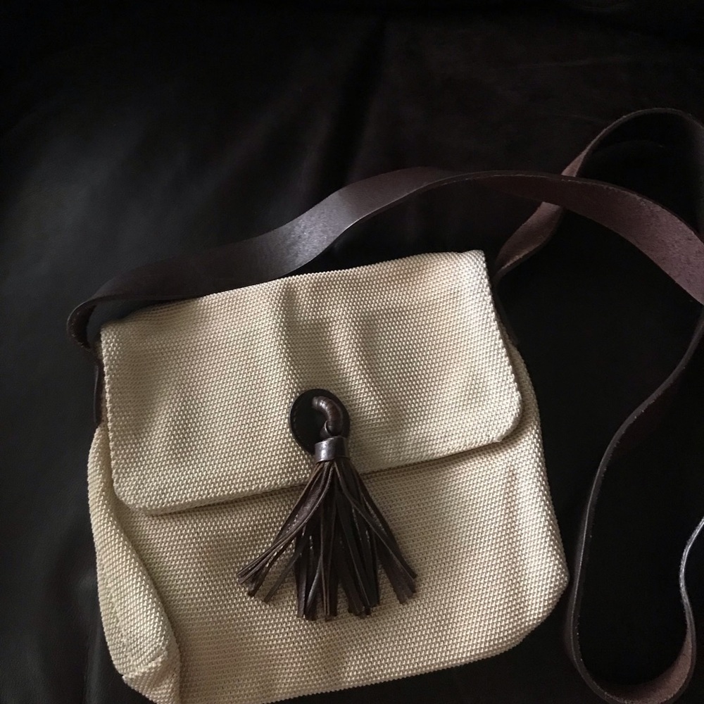 LJS woven crossbody